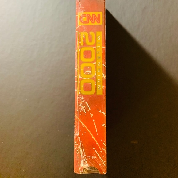 NIB - “Millennium 2000: Incredible Moments from the Worldwide Celebration” 📼 - Picture 6 of 8